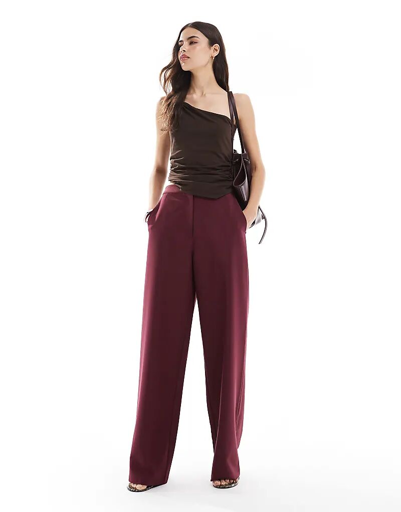 Высокие брюки свободного кроя ASOS DESIGN прямого кроя темно-вишневого цвета
Высокие брюки свободного кроя ASOS DESIGN прямого кроя темно-вишневого цвета