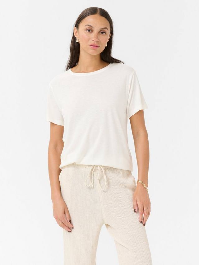 Футболка из льняной смеси KAFFE, Feather Gray
Футболка из льняной смеси KAFFE, Feather Gray