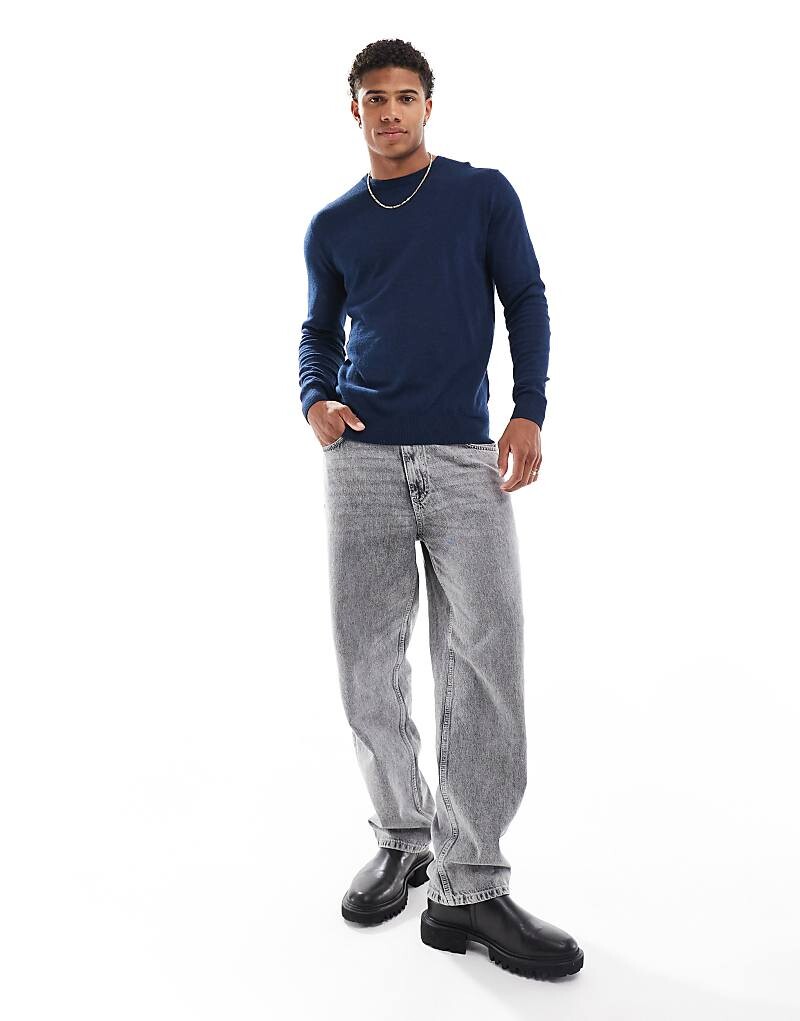 Jack & Jones – темно-синий свитер с круглым вырезом и нежной тканью
Jack & Jones – темно-синий свитер с круглым вырезом и нежной тканью