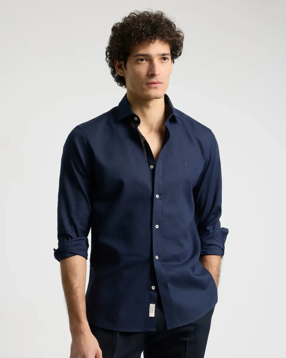 Мужская рубашка индивидуального покроя с эффектом льна и итальянским воротником PuroEgo, темно-синий
Мужская рубашка индивидуального покроя с эффектом льна и итальянским воротником PuroEgo, темно-синий