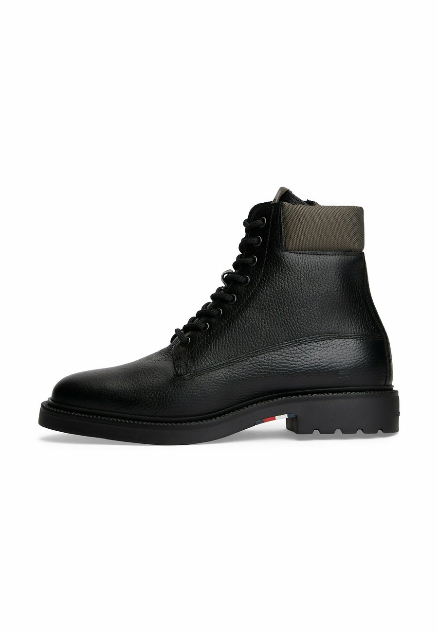 Ботинки Tommy Hilfiger LIGHTWEIGHT WATER REPELLENT, Black
Ботинки Tommy Hilfiger LIGHTWEIGHT WATER REPELLENT, Black