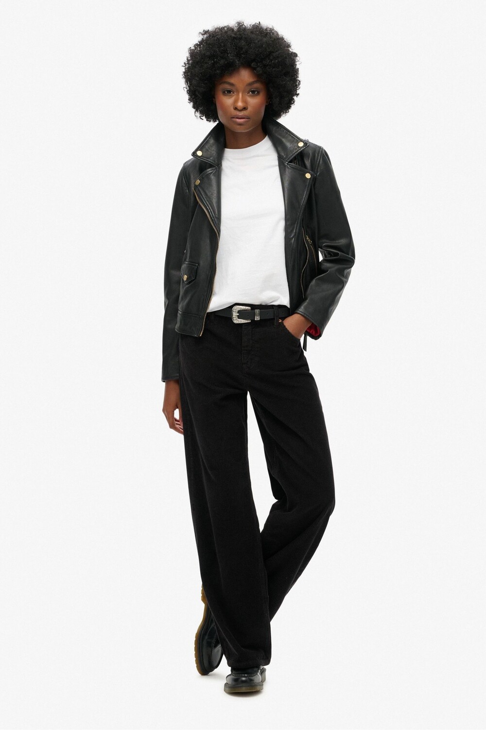 Брюки вельветовые широкие со средней посадкой Superdry, черный
Брюки вельветовые широкие со средней посадкой Superdry, черный