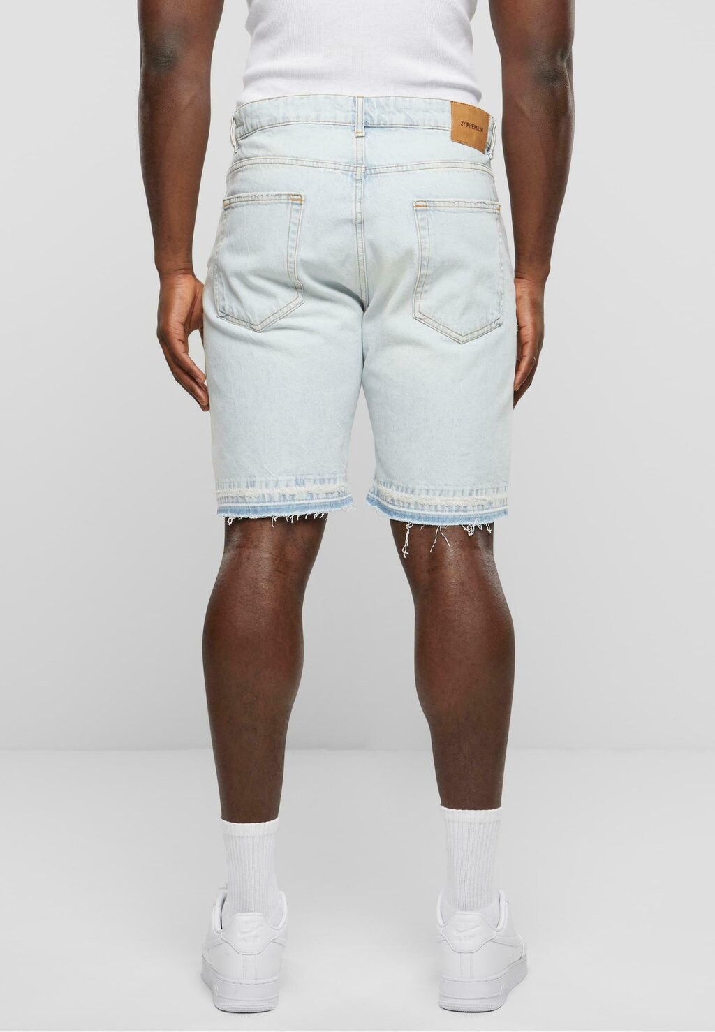 Джинсовые шорты 2Y Studios, светло-голубой
Джинсовые шорты 2Y Studios, светло-голубой