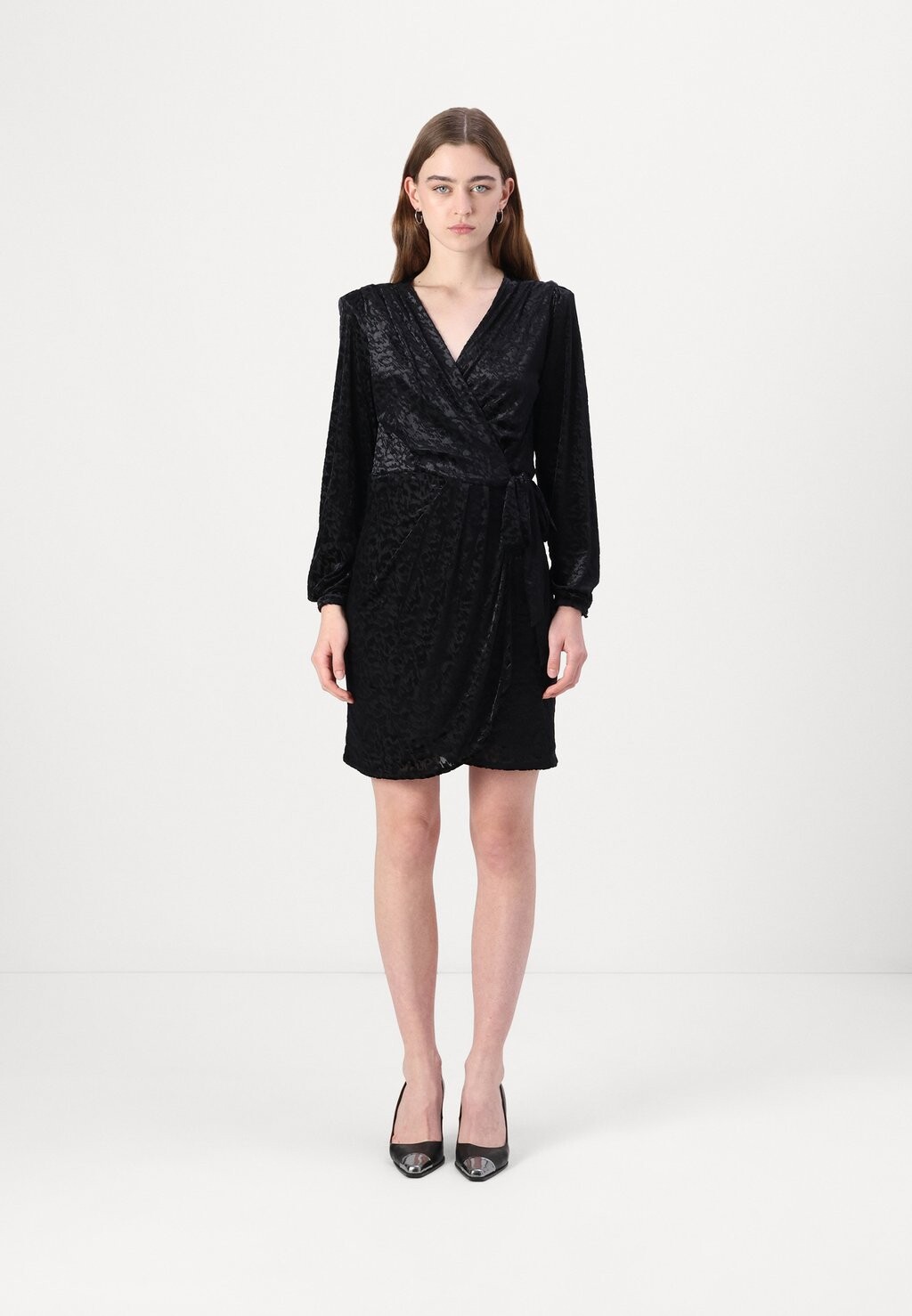 Платье из джерси EDEVORAS BOSS, черный
Платье из джерси EDEVORAS BOSS, черный