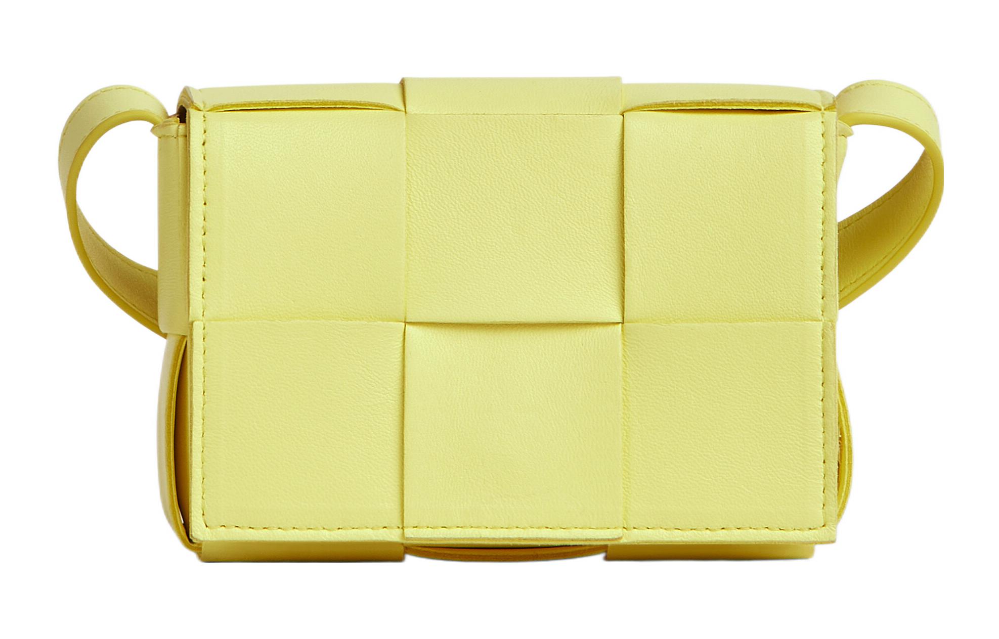 CASSETTE Сумка из овчины Tofu, Подушка, Мини-кроссбоди, Женская плечевая сумка Ярко-желтая Bottega Veneta
CASSETTE Сумка из овчины Tofu, Подушка, Мини-кроссбоди, Женская плечевая сумка Ярко-желтая Bottega Veneta