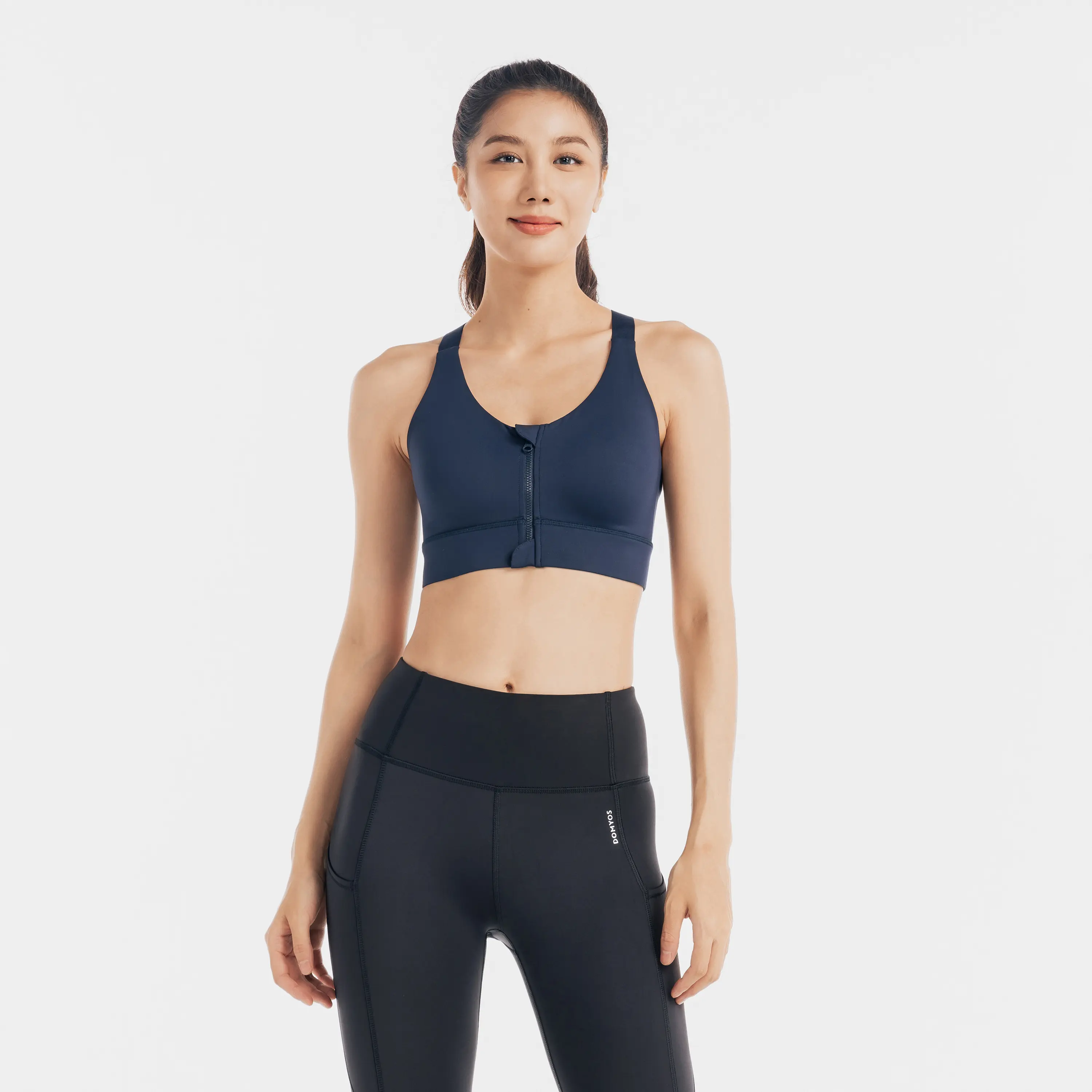 Женский спортивный топ Domyos с высокой поддержкой и передней молнией — серо-голубой
Женский спортивный топ Domyos с высокой поддержкой и передней молнией — серо-голубой