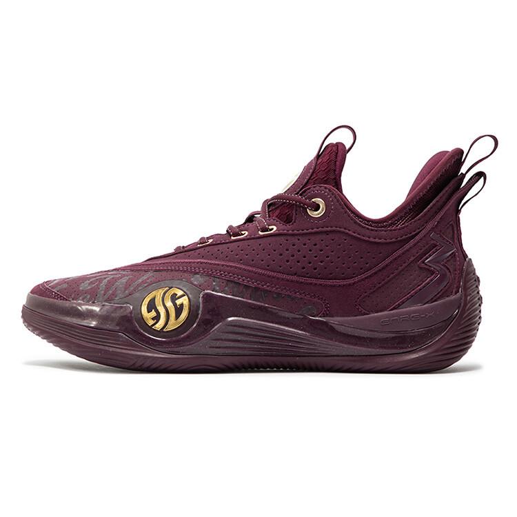 Баскетбольные кроссовки Basketball Shoes Men Low-Top Deep Berry/Crown Gold 361°, цвет Deep Berry
Баскетбольные кроссовки Basketball Shoes Men Low-Top Deep Berry/Crown Gold 361°, цвет Deep Berry