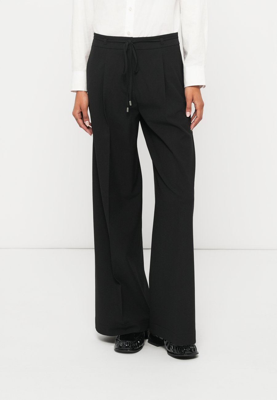 Брюки HUGO HAMINDE, Black
Брюки HUGO HAMINDE, Black