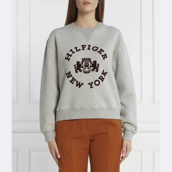 Толстовка стандартного кроя из флока Mdn reg Varsity Tommy Hilfiger, серый
Толстовка стандартного кроя из флока Mdn reg Varsity Tommy Hilfiger, серый