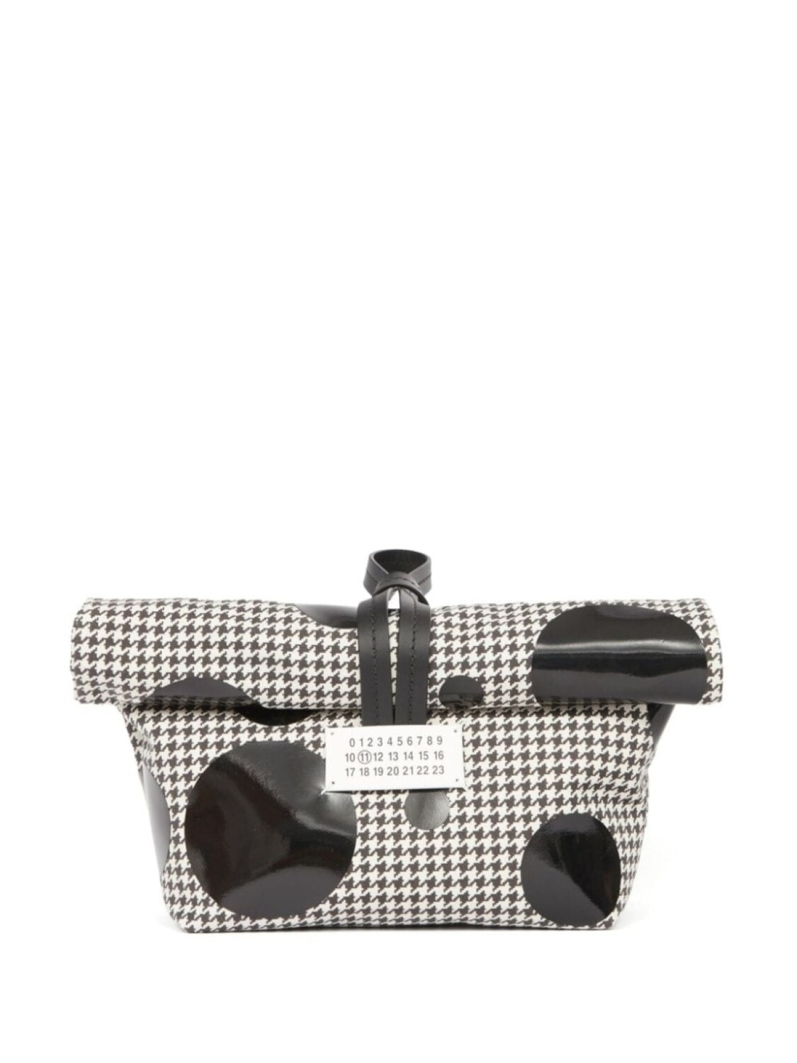 Клатч Paper в ломаную клетку Maison Margiela, белый
Клатч Paper в ломаную клетку Maison Margiela, белый