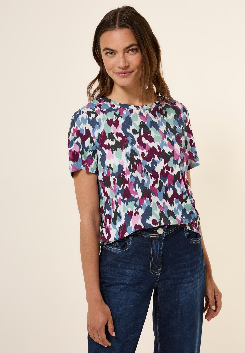 Футболка с принтом GEMUSTERTES Cecil, кремовый
Футболка с принтом GEMUSTERTES Cecil, кремовый