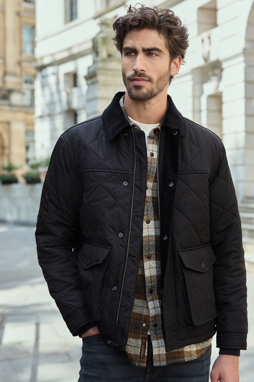 Куртка из вельвета с ромбовидным стеганым воротником Next, черный
Куртка из вельвета с ромбовидным стеганым воротником Next, черный