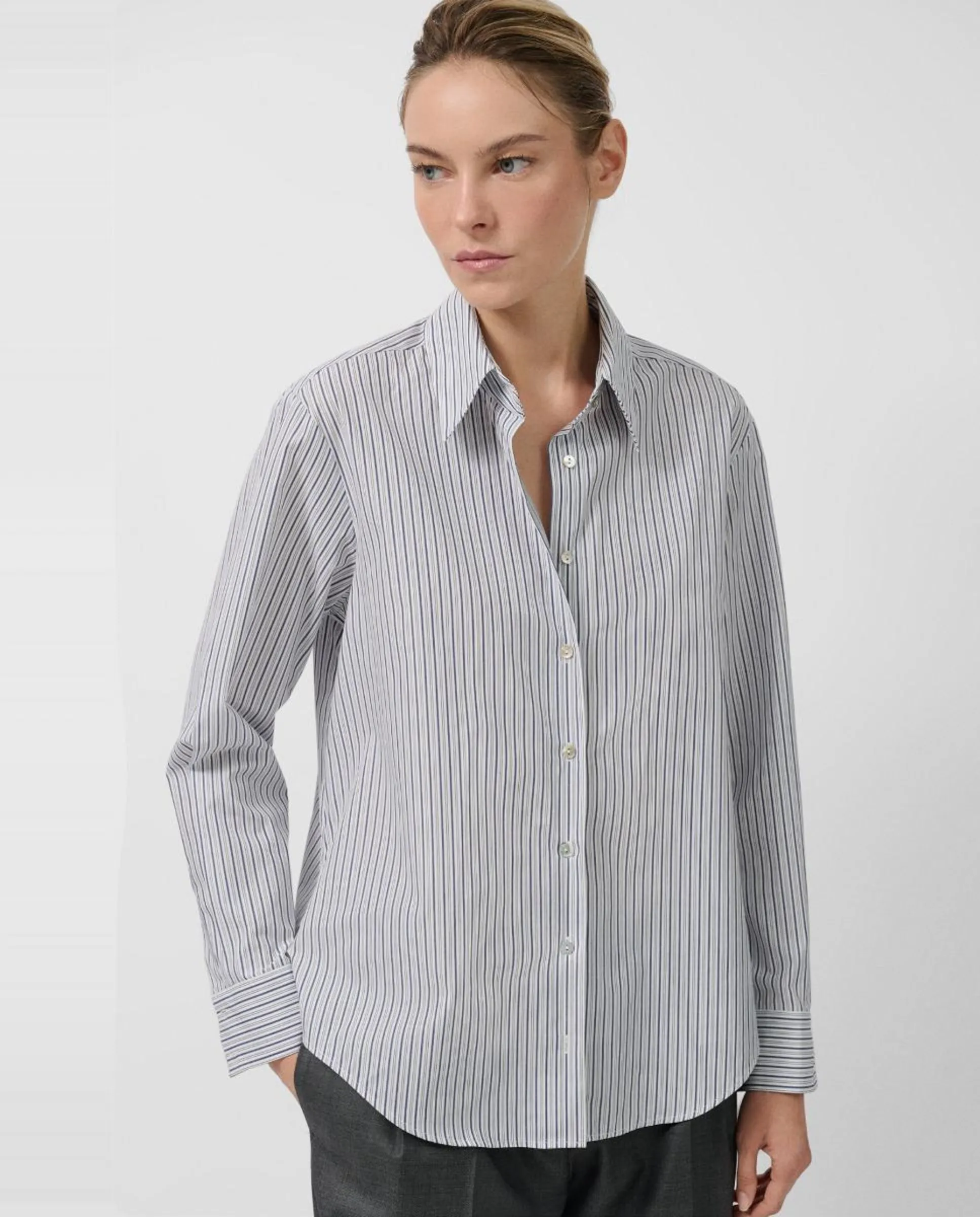 Женская рубашка в мужском стиле Roberto Verino, темно-синий
Женская рубашка в мужском стиле Roberto Verino, темно-синий