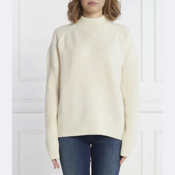 Шерстяной свитер обычного кроя Boss, экрю
Шерстяной свитер обычного кроя Boss, экрю