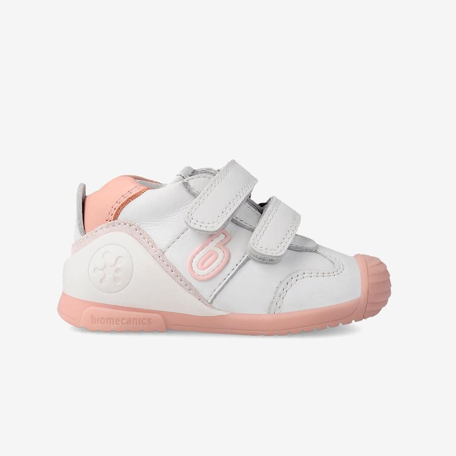 Кроссовки Biomecanics модель 221001b цвет белый
Кроссовки Biomecanics модель 221001b цвет белый