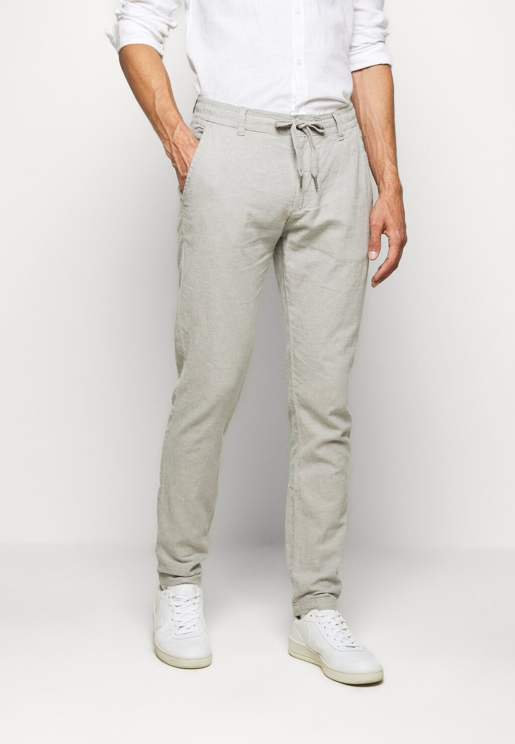 Брюки Tapered Fit Pants Lindbergh, цвет grey
Брюки Tapered Fit Pants Lindbergh, цвет grey