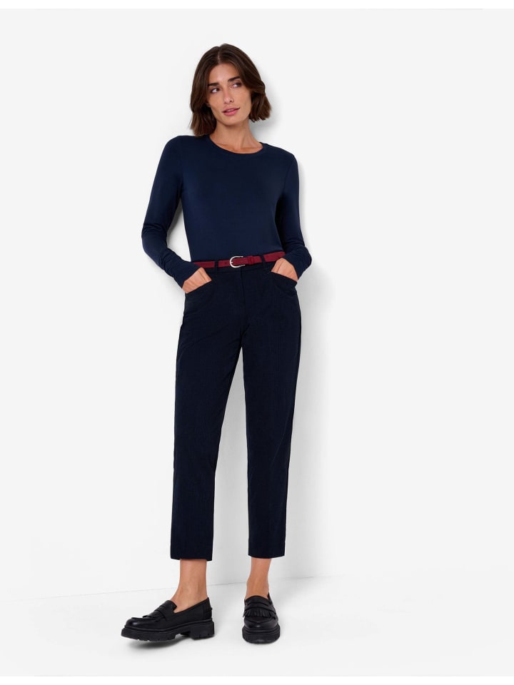 BRAX Вельветовые брюки Mara S темно-синего цвета
BRAX Вельветовые брюки Mara S темно-синего цвета