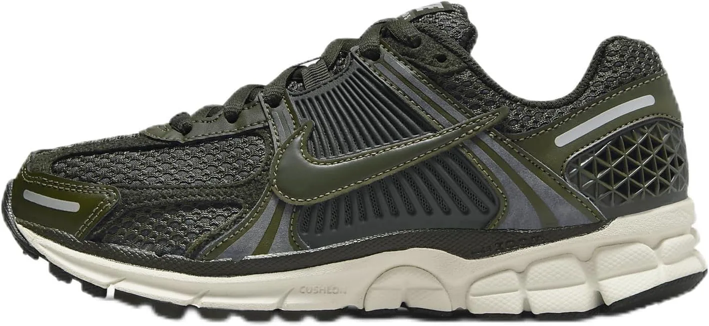 Женские кроссовки для бега Nike Zoom Vomero 5, хаки
Женские кроссовки для бега Nike Zoom Vomero 5, хаки