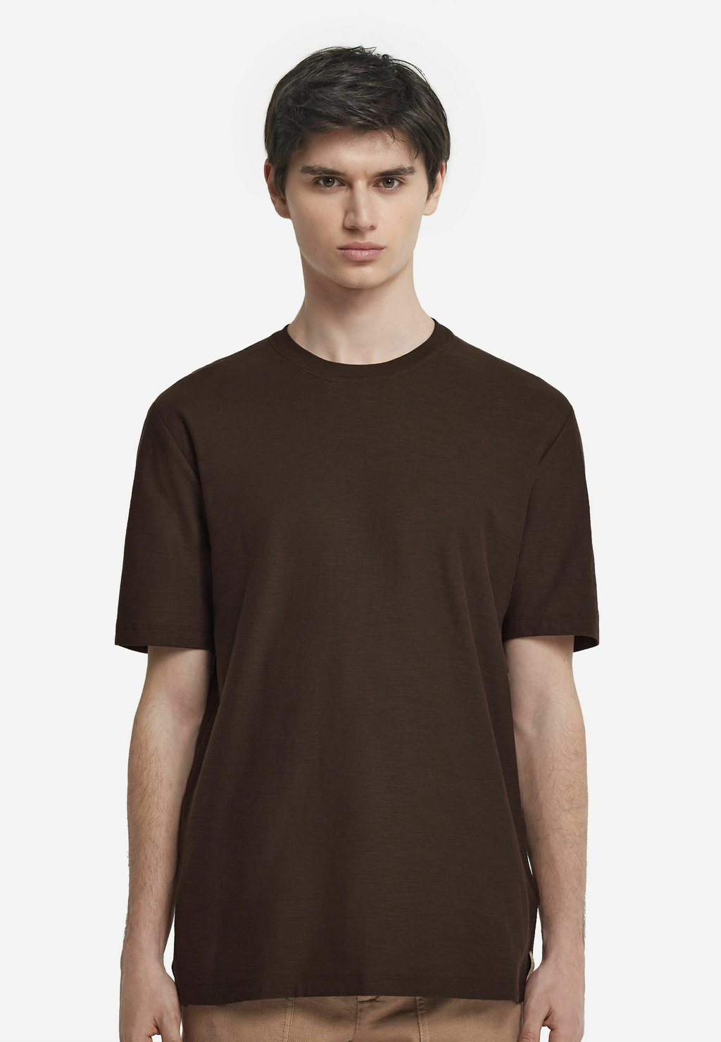 Базовая футболка Falconeri, темно-коричневый
Базовая футболка Falconeri, темно-коричневый