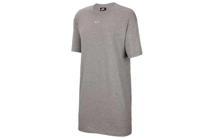 Серое женское платье с короткими рукавами серии Sportswear Essentials Nike
Серое женское платье с короткими рукавами серии Sportswear Essentials Nike