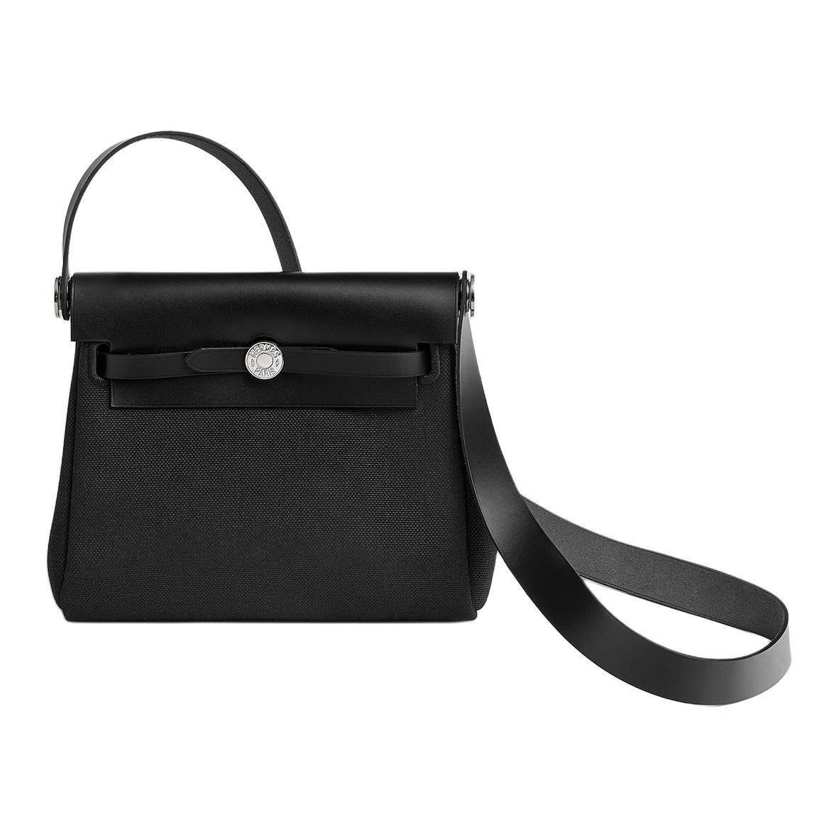 HERMES Кожаная мини-сумка через плечо черная женская
HERMES Кожаная мини-сумка через плечо черная женская