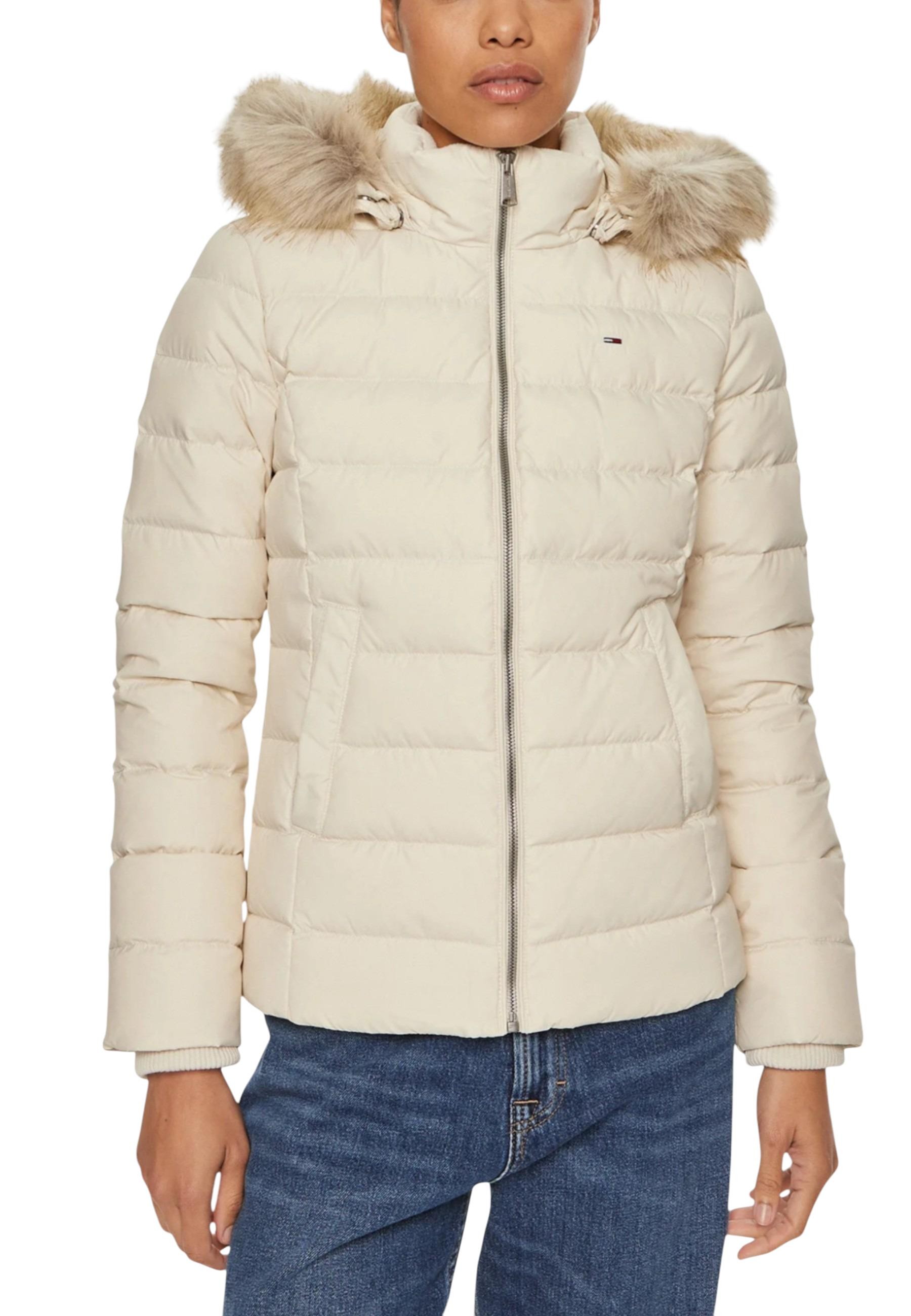 Куртки Tommy Jeans, белый
Куртки Tommy Jeans, белый