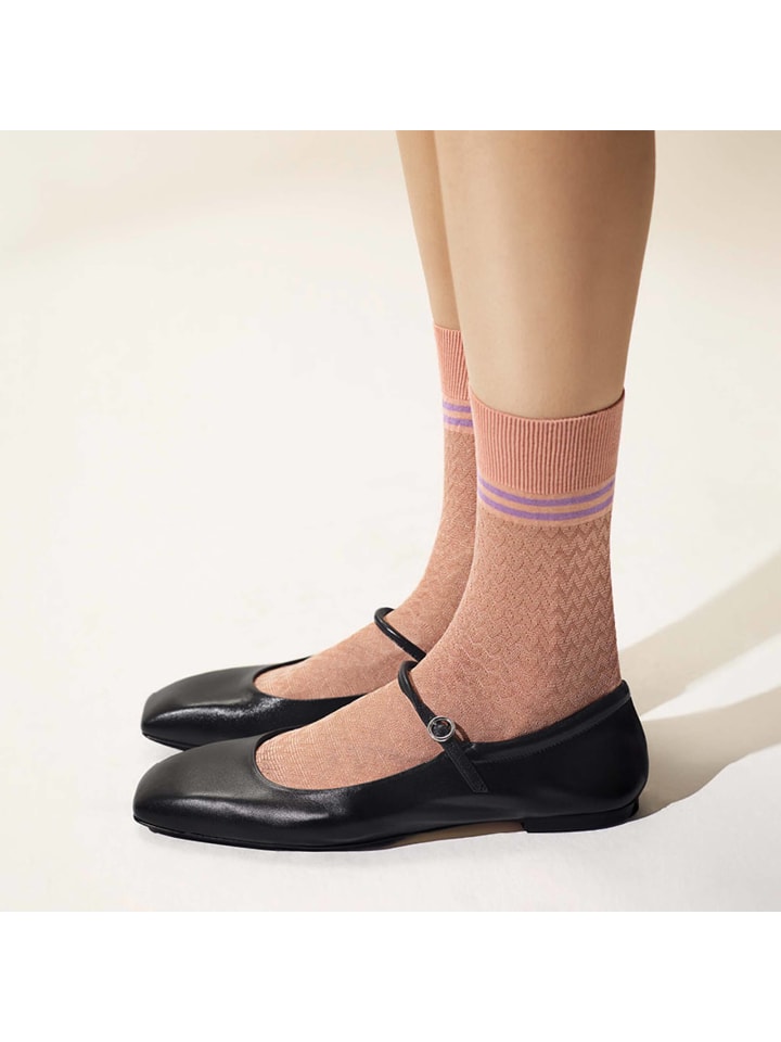 Носки Arrow Graphic с рисунком кораллового цвета Kunert
Носки Arrow Graphic с рисунком кораллового цвета Kunert