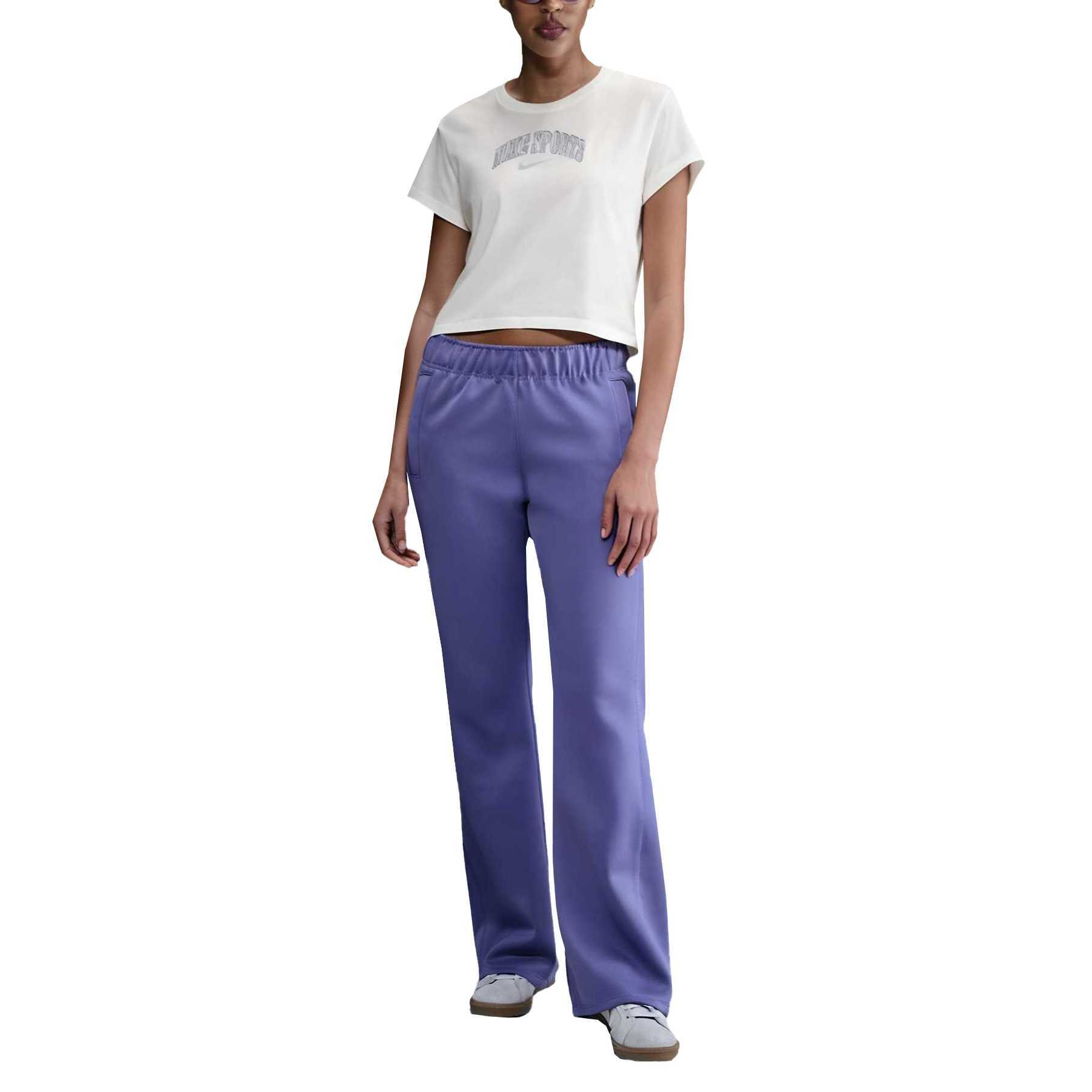 Футболка Sportswear Regular женская Nike, sail белый
Футболка Sportswear Regular женская Nike, sail белый