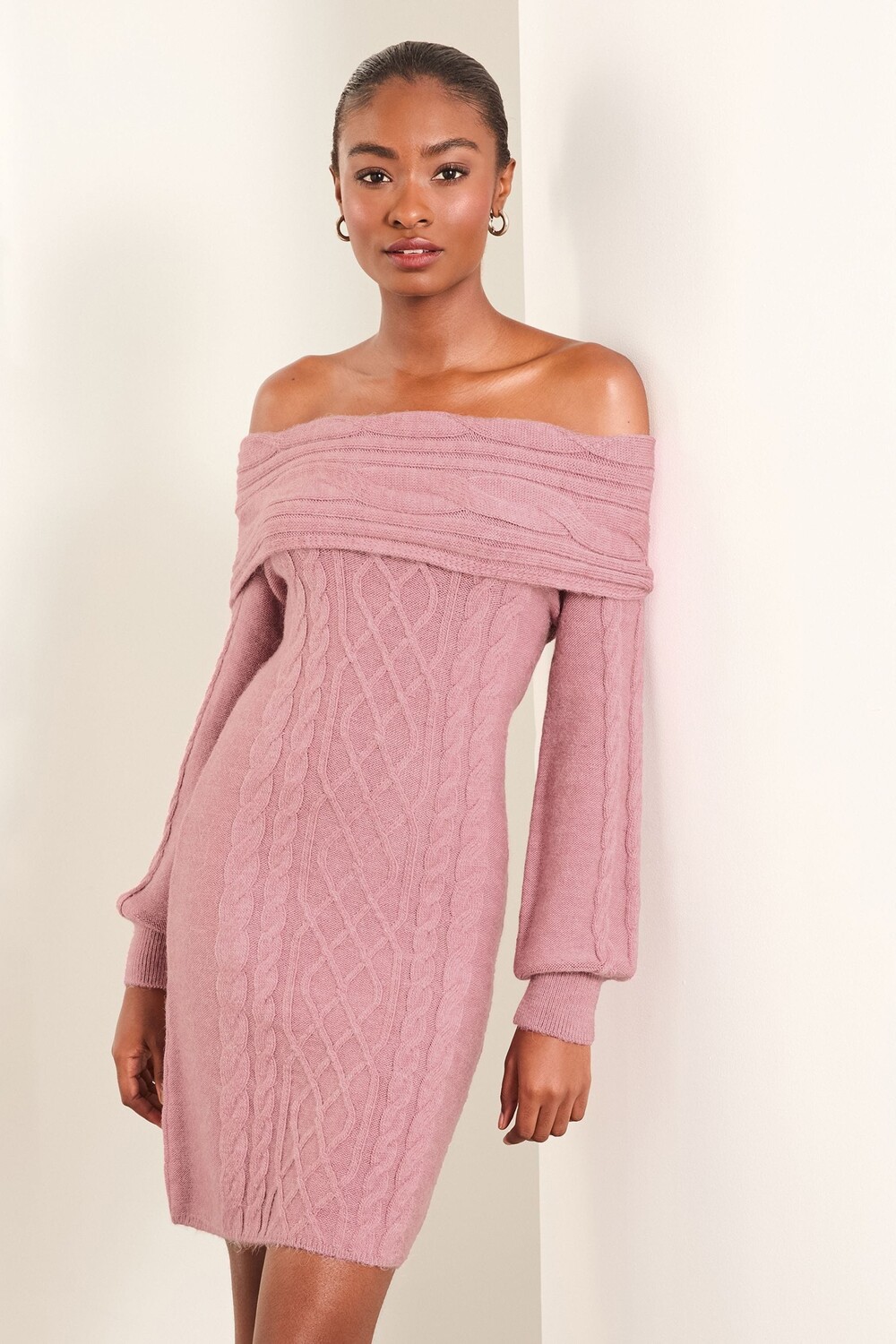 Трикотажное мини платье с длинными рукавами и узором «кабель бардо» Lipsy, розовый
Трикотажное мини платье с длинными рукавами и узором «кабель бардо» Lipsy, розовый