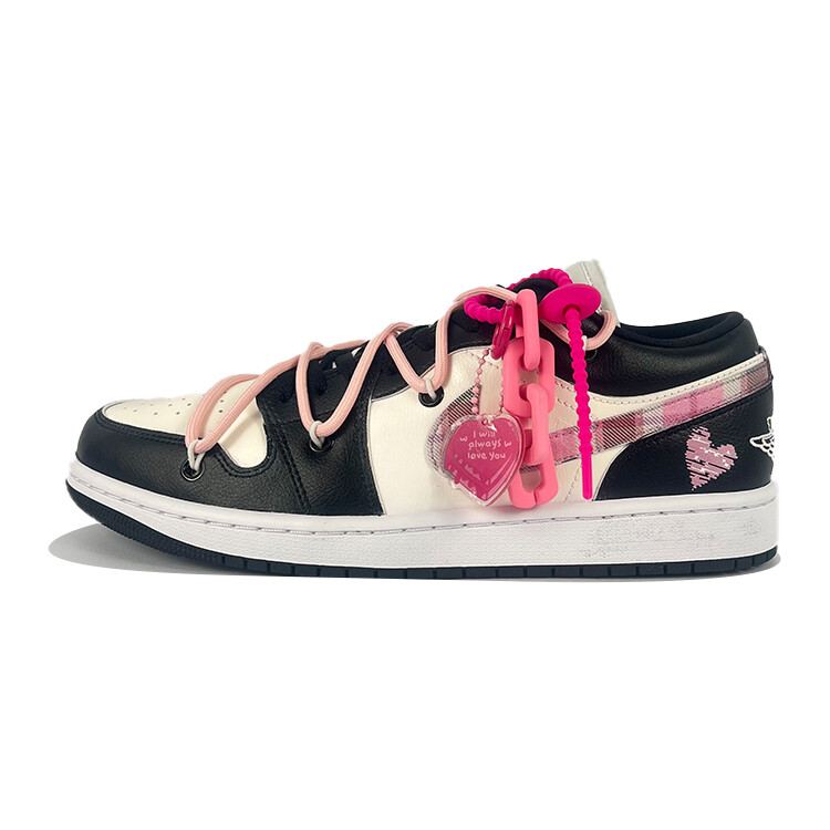 Кроссовки Air Jordan 1 Vintage Basketball Shoes Women's Low-top Black/Yellow/Pink, черный
Кроссовки Air Jordan 1 Vintage Basketball Shoes Women's Low-top Black/Yellow/Pink, черный