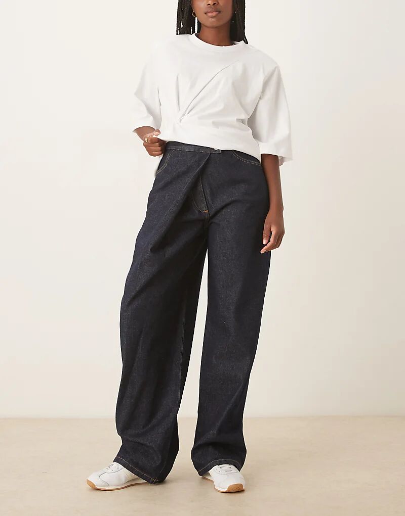 Джинсы ASOS DESIGN из денима с запахом
Джинсы ASOS DESIGN из денима с запахом