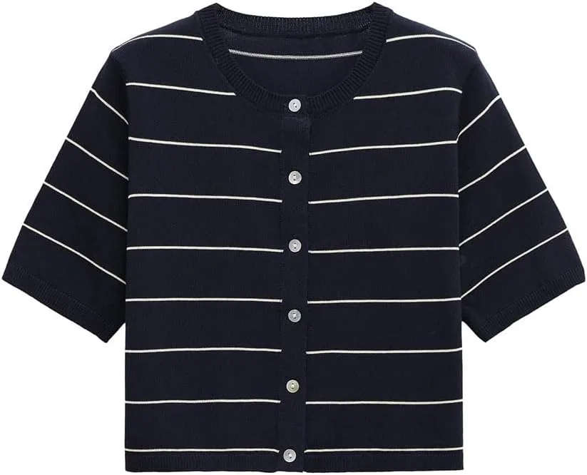 Женский вязаный топ с коротким рукавом и круглым вырезом
Женский вязаный топ с коротким рукавом и круглым вырезом