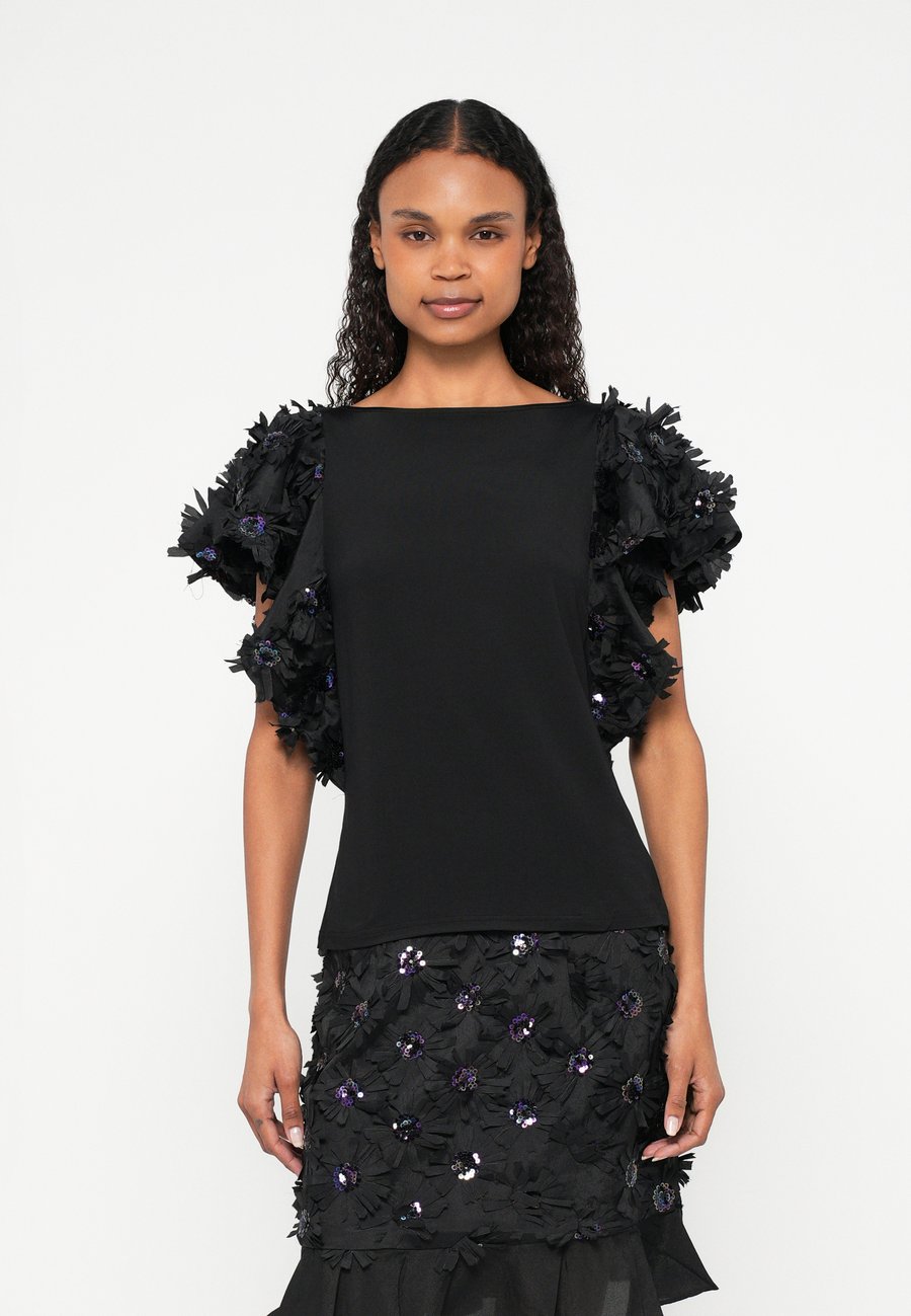 Блуза Bruuns Bazaar SCULUS VINJA , Black
Блуза Bruuns Bazaar SCULUS VINJA , Black