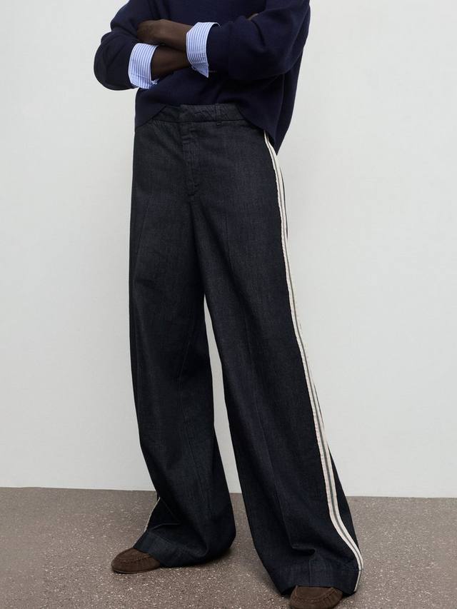 Джинсы портленд с боковой полосой Mango, Open Blue
Джинсы портленд с боковой полосой Mango, Open Blue