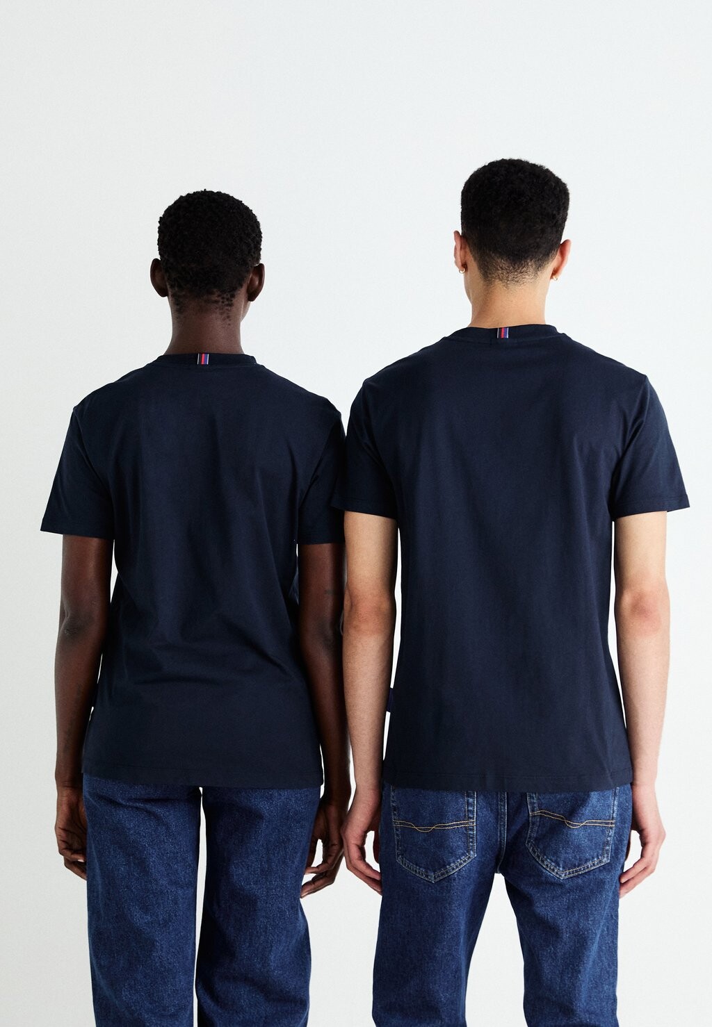 Футболка с принтом RED BULL RACING GRAPHIC REFLECT TEE Pepe Jeans, темно-синий
Футболка с принтом RED BULL RACING GRAPHIC REFLECT TEE Pepe Jeans, темно-синий