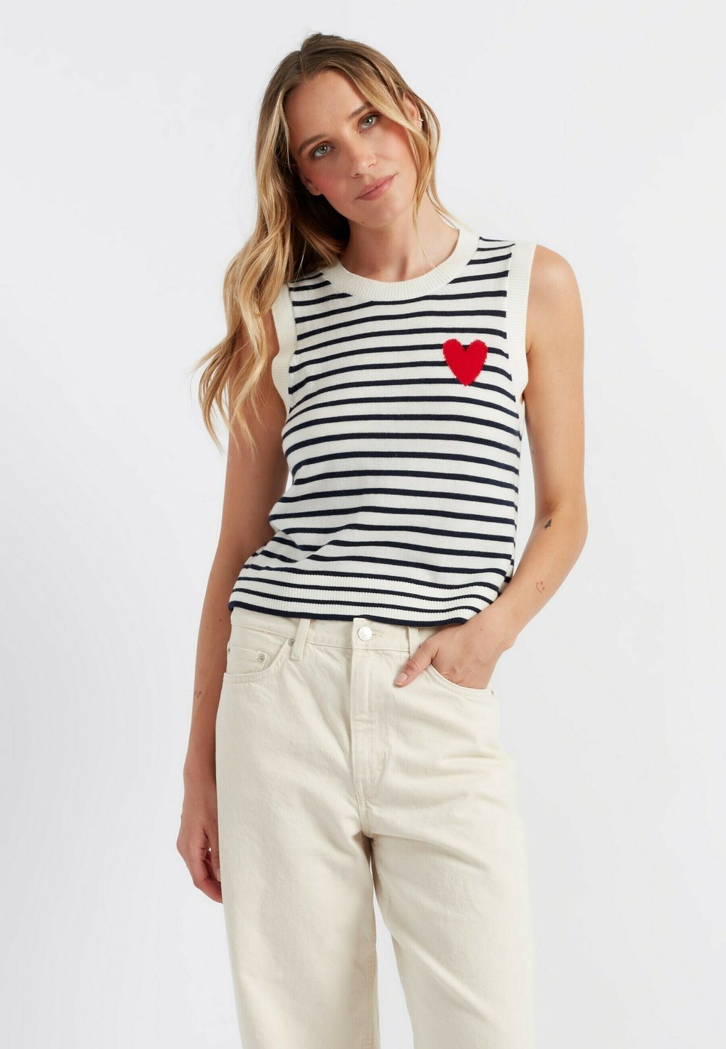 Топ CHINTI & PARKER, бежевый
Топ CHINTI & PARKER, бежевый