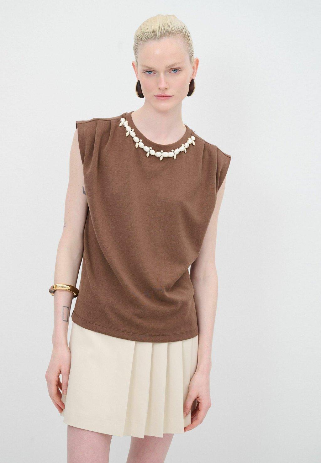 Базовая футболка PEARL DETAILED adL, коричневый
Базовая футболка PEARL DETAILED adL, коричневый