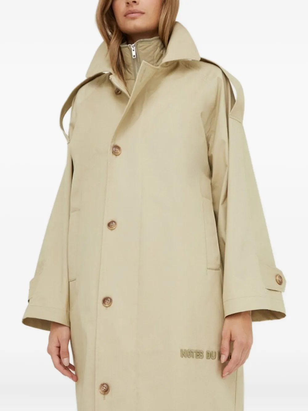 Пальто с вышитым логотипом Notes Du Nord, нейтральный
Пальто с вышитым логотипом Notes Du Nord, нейтральный