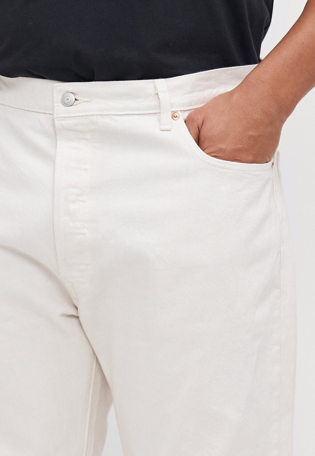 Джинсы прямого кроя 501 ORIGINAL Levi's® Plus, белый деним
Джинсы прямого кроя 501 ORIGINAL Levi's® Plus, белый деним