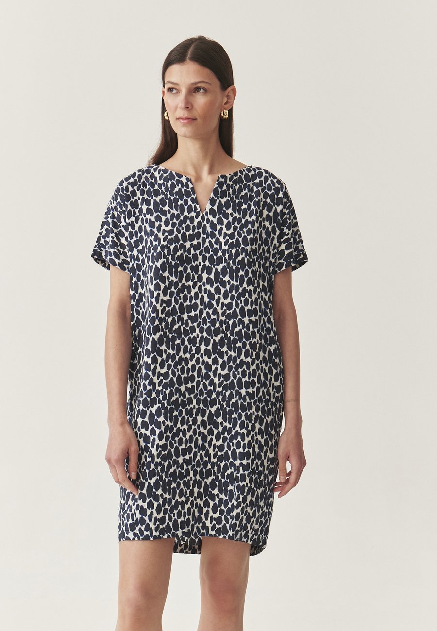 Платье TATUUM OWERITA, Navy Blue/Dark Blue
Платье TATUUM OWERITA, Navy Blue/Dark Blue