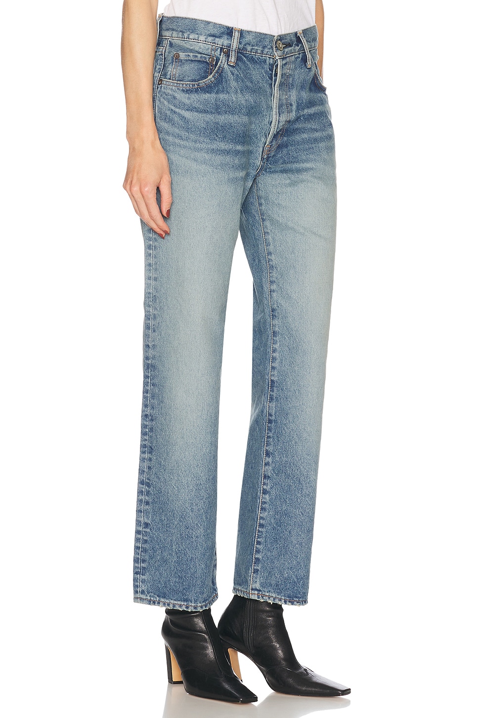 Джинсы Parkchester Straight Moussy Vintage, Light Blue
Джинсы Parkchester Straight Moussy Vintage, Light Blue