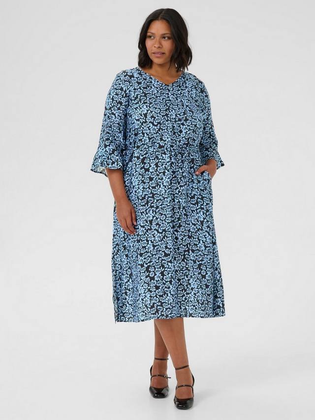 Платье миди Amina Floral KAFFE Curve, Black/Windsurfer
Платье миди Amina Floral KAFFE Curve, Black/Windsurfer