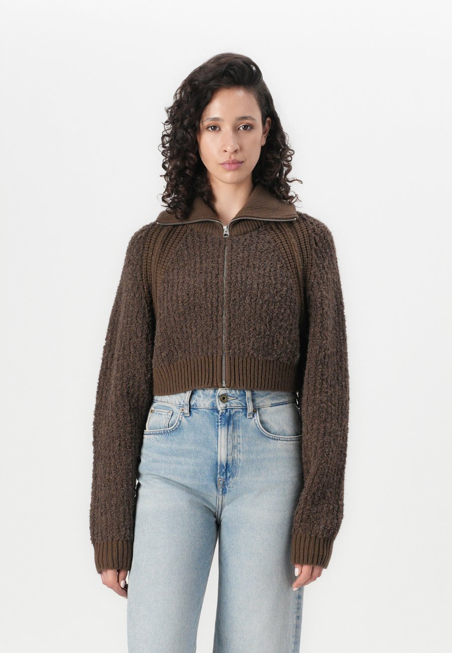 Кардиган Replay CROPPED ZIP, Wood/Brown
Кардиган Replay CROPPED ZIP, Wood/Brown