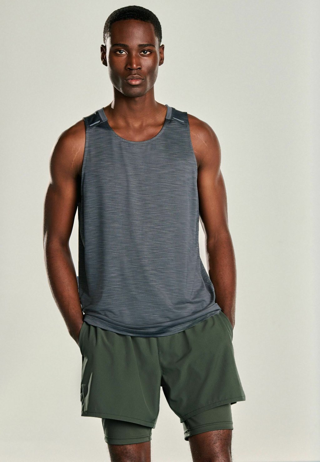 Топ GYM - REGULAR FIT Next, серый
Топ GYM - REGULAR FIT Next, серый