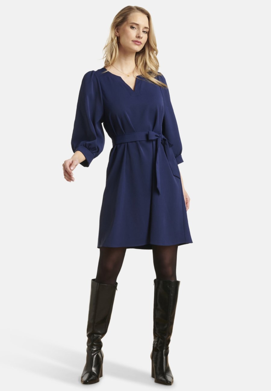 Платье Smashed Lemon Day dress, Navy/Dark Blue
Платье Smashed Lemon Day dress, Navy/Dark Blue