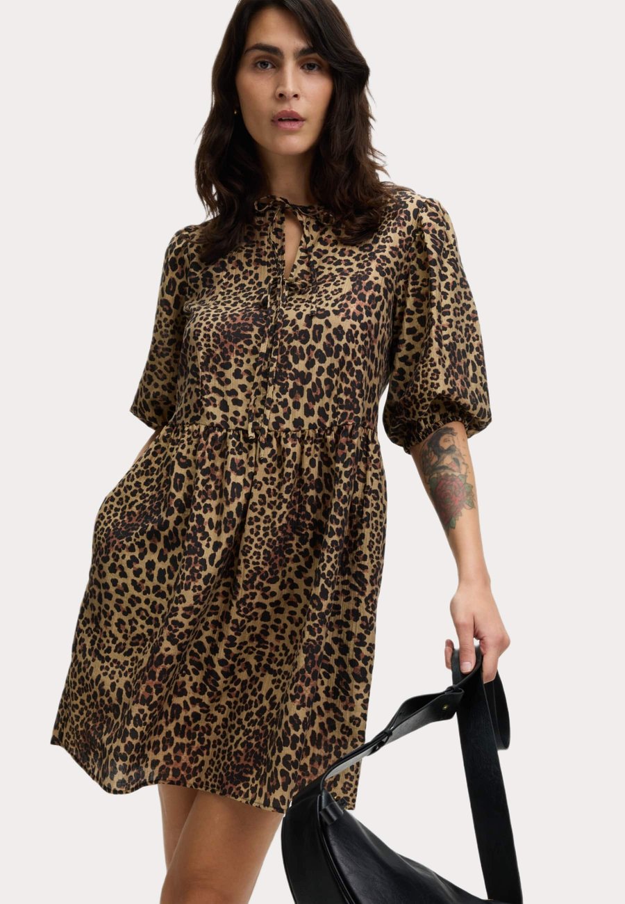 Платье Marks & Spencer Day dress, Brown Mix/Mottled Brown
Платье Marks & Spencer Day dress, Brown Mix/Mottled Brown