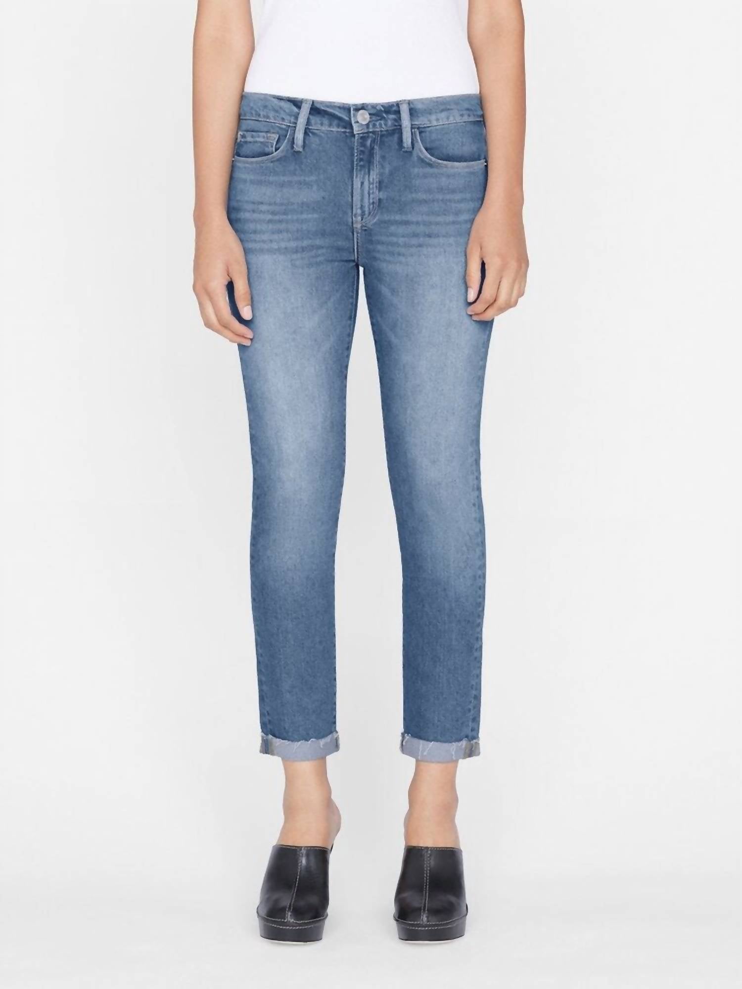 Le Garcon Джинсы Rolled Raw After в цвете Deepwater FRAME, Deepwater 
Le Garcon Джинсы Rolled Raw After в цвете Deepwater FRAME, Deepwater