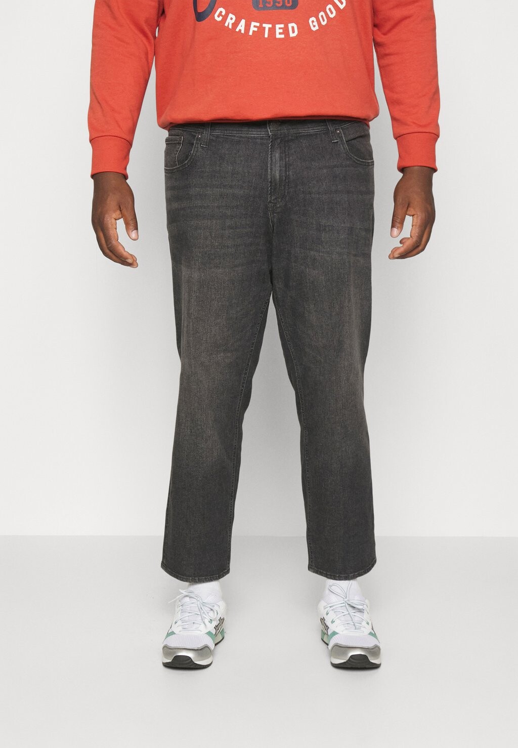 Джинсы прямого кроя Jack & Jones IMIKE ORIGINAL NOOS PLS, цвет Black Denim
Джинсы прямого кроя Jack & Jones IMIKE ORIGINAL NOOS PLS, цвет Black Denim