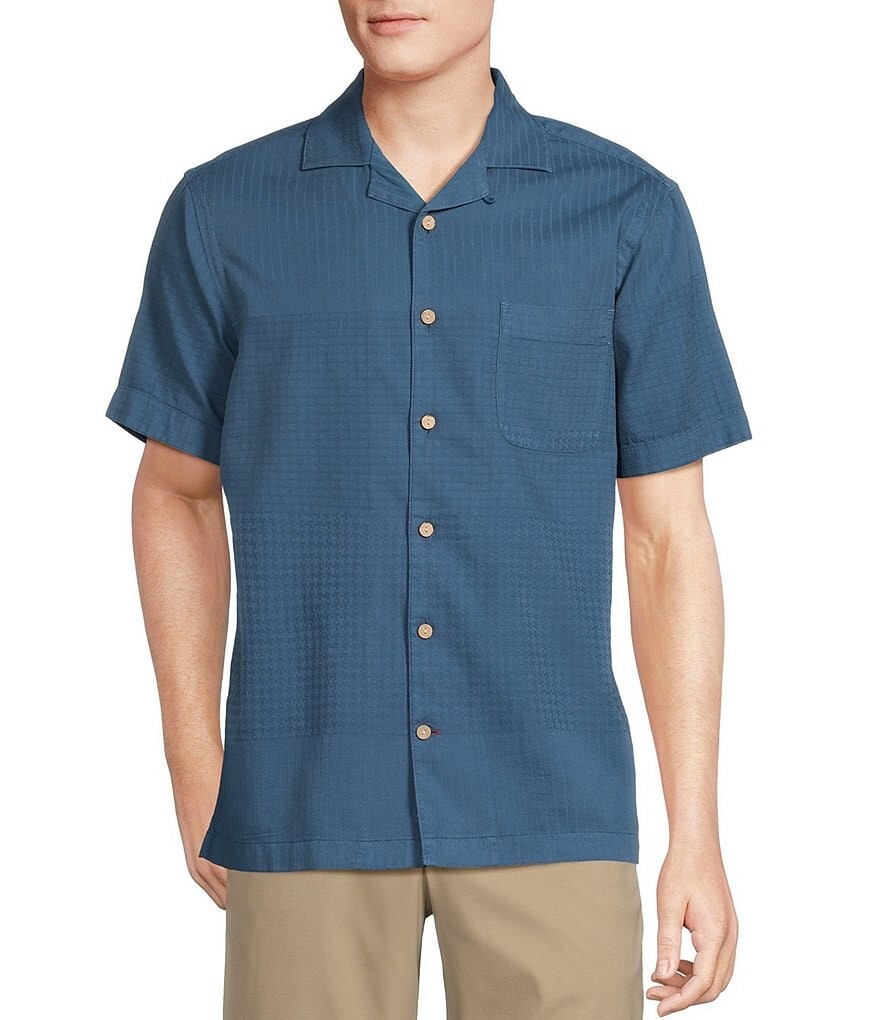 Тканая походная рубашка Cremieux Blue Label Tahiti Collection из окрашенного в готовом виде хлопка с короткими рукавами и принтом «добби», синий
Тканая походная рубашка Cremieux Blue Label Tahiti Collection из окрашенного в готовом виде хлопка с короткими рукавами и принтом «добби», синий