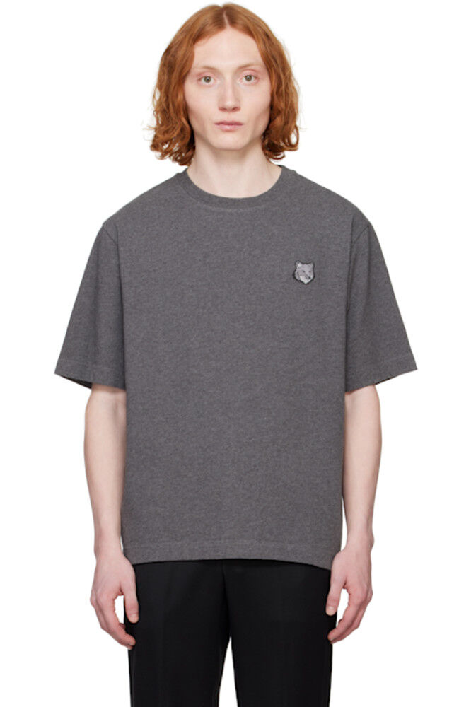 Футболка большого размера с нашивкой в виде головы лисы серого цвета Maison Kitsuné
Футболка большого размера с нашивкой в виде головы лисы серого цвета Maison Kitsuné